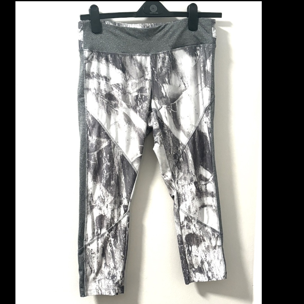 Workout capris